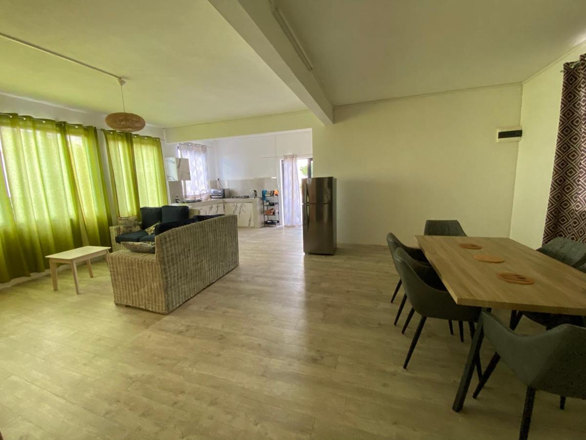 Cosy Seaview Pointe aux Sable